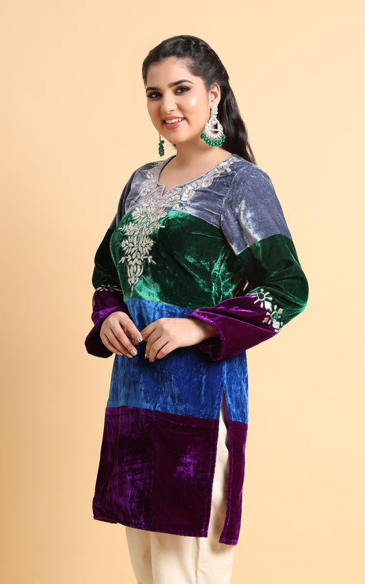 Zee - The Scalloped Velvet Kurta