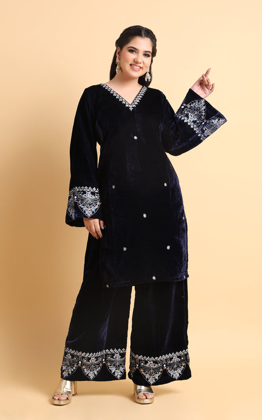 Tiyana – Navy Blue Velvet Scalloped Kurta Set with Embroidery