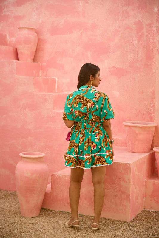 Keha – Short Shirt Dress in Tiger Print